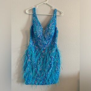 Elegant Blue Feathered Prom Dress